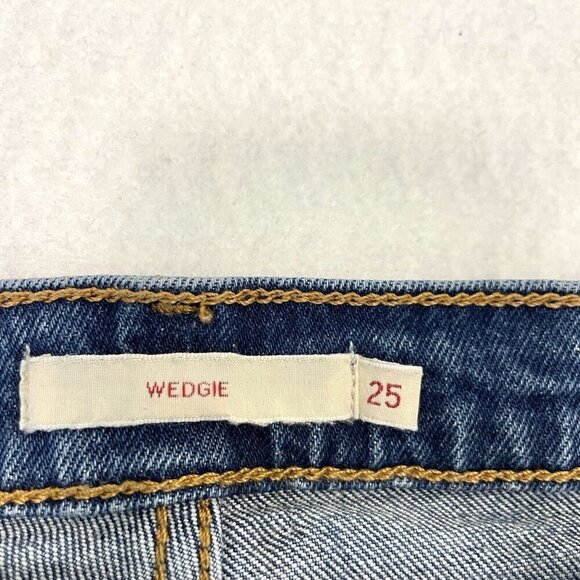 Levi's Premium Wedgie Jeans Stretch Denim Button Fly Medium Wash size 25 - Picture 5 of 9